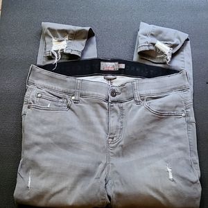 SIZE 14T Supersoft Distressed Bombshell Skinny Jeans